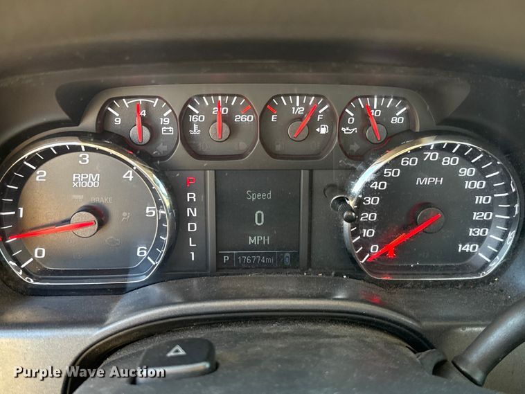 image for item EU5077 2018 Chevrolet Silverado 3500HD utility bed pickup truck