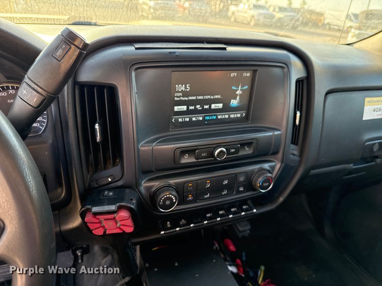 image for item EU5077 2018 Chevrolet Silverado 3500HD utility bed pickup truck