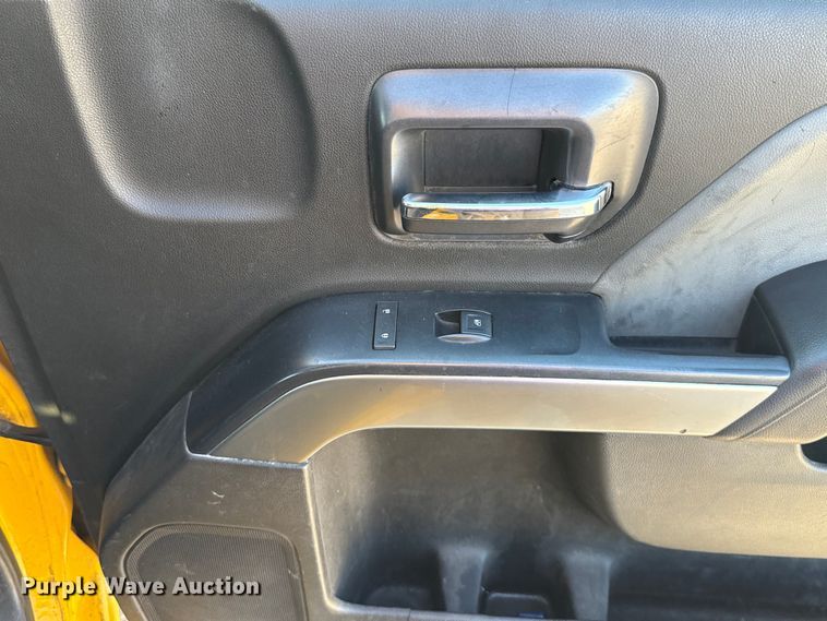 image for item EU5077 2018 Chevrolet Silverado 3500HD utility bed pickup truck