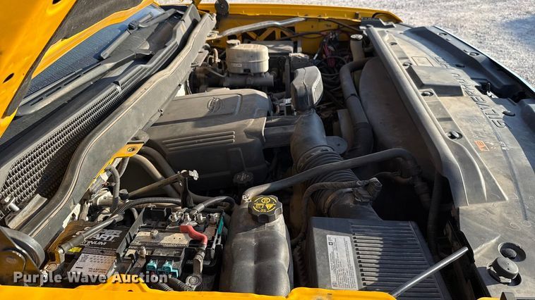 image for item EU5077 2018 Chevrolet Silverado 3500HD utility bed pickup truck