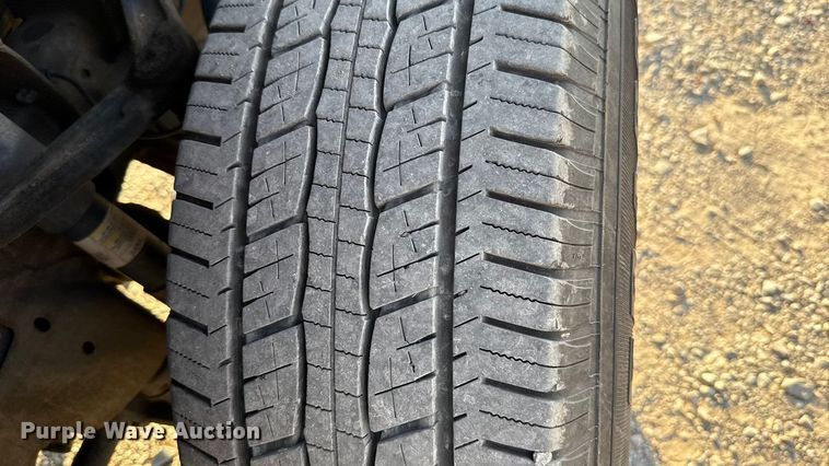 image for item EU5077 2018 Chevrolet Silverado 3500HD utility bed pickup truck