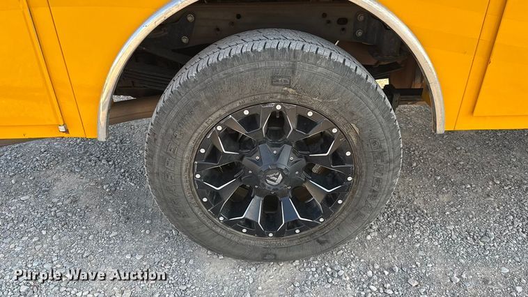 image for item EU5077 2018 Chevrolet Silverado 3500HD utility bed pickup truck