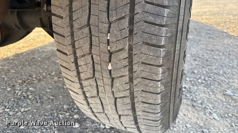 image for item EU5077 2018 Chevrolet Silverado 3500HD utility bed pickup truck