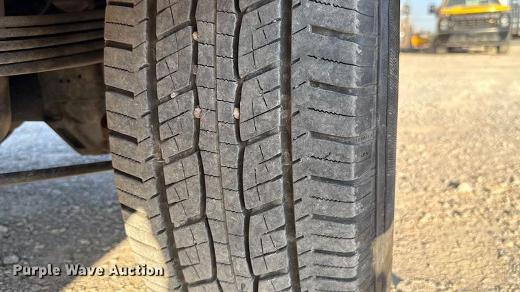 image for item EU5077 2018 Chevrolet Silverado 3500HD utility bed pickup truck