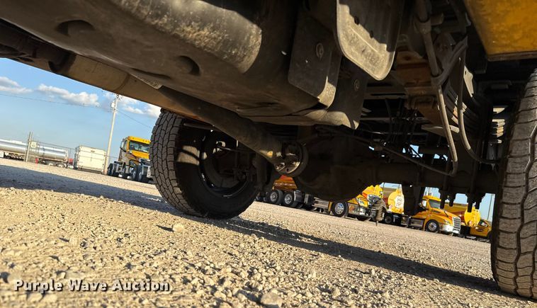 image for item EU5078 2019 Ford F350 Super Duty utility bed pickup truck