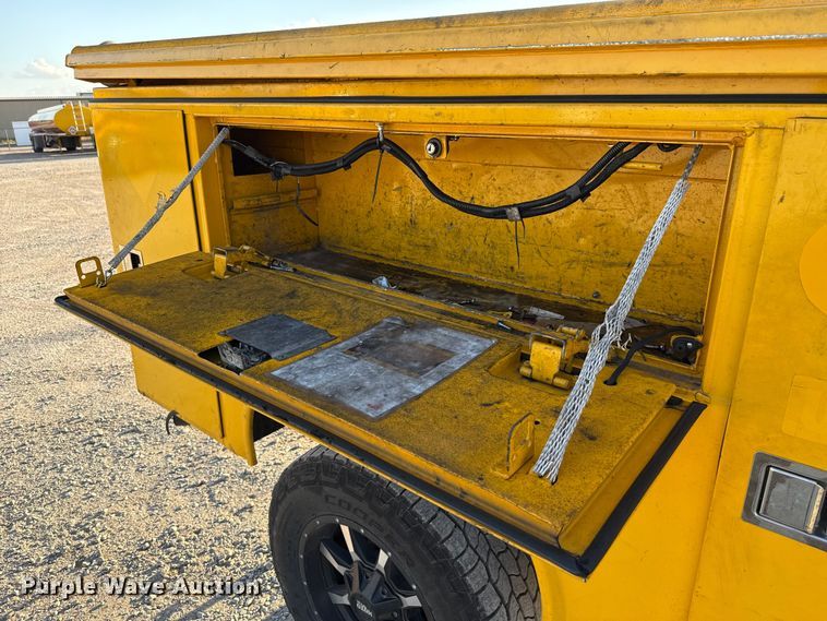 image for item EU5078 2019 Ford F350 Super Duty utility bed pickup truck