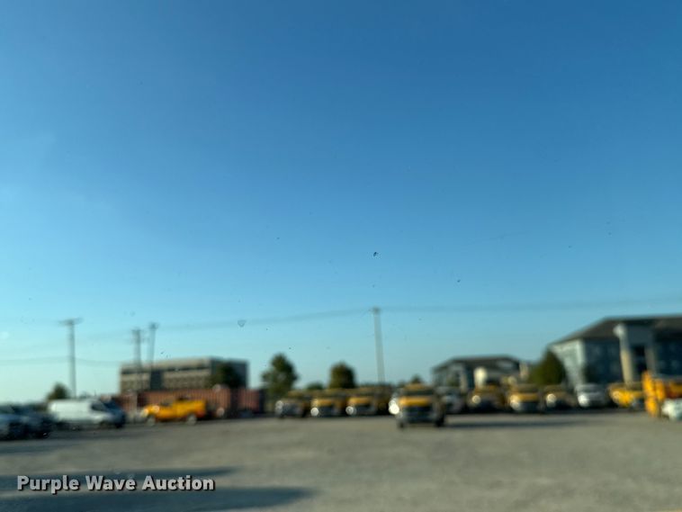 image for item EU5078 2019 Ford F350 Super Duty utility bed pickup truck