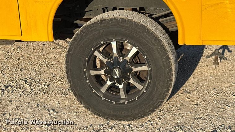 image for item EU5078 2019 Ford F350 Super Duty utility bed pickup truck