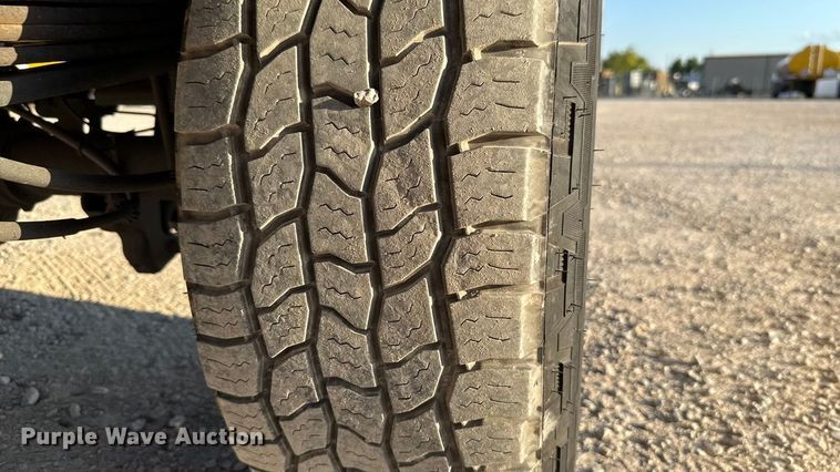 image for item EU5078 2019 Ford F350 Super Duty utility bed pickup truck