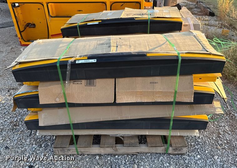 image for item EU5079 (6) 2024 Ford F250 tailgates