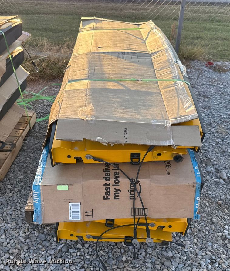 image for item EU5079 (6) 2024 Ford F250 tailgates