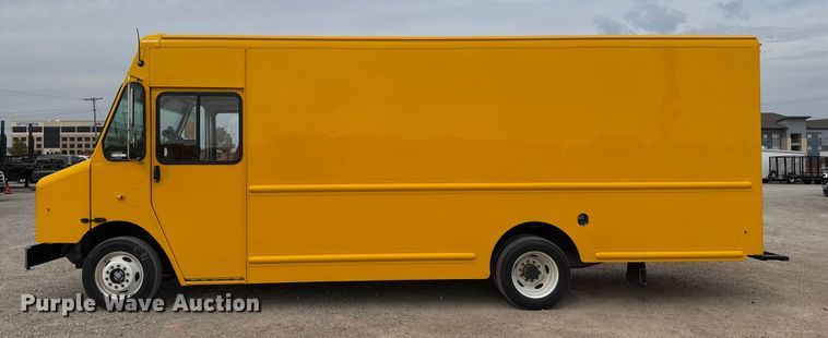 image for item EU5191 2021 Ford F59 delivery truck