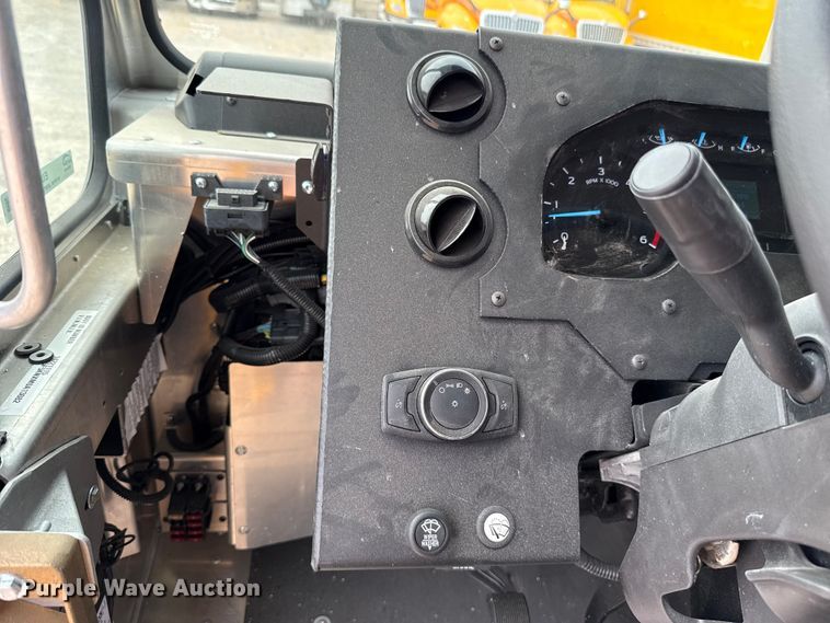 image for item EU5191 2021 Ford F59 delivery truck