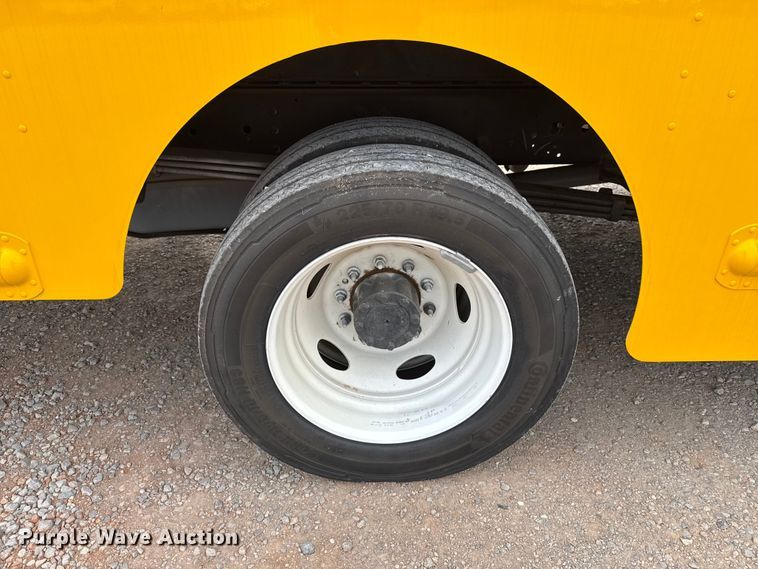 image for item EU5191 2021 Ford F59 delivery truck