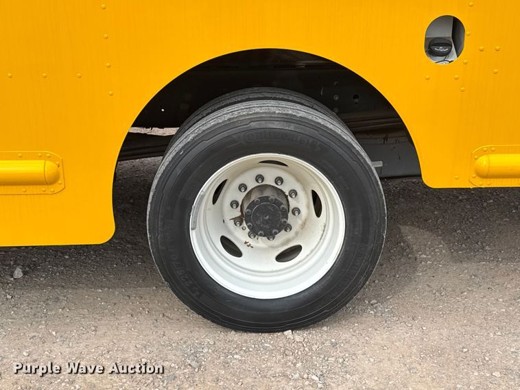 image for item EU5191 2021 Ford F59 delivery truck