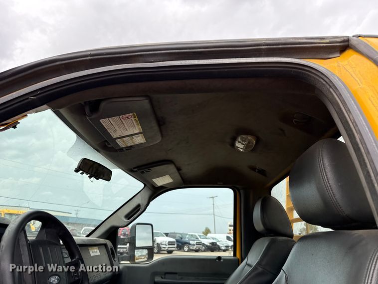 image for item EU5195 2015 Ford F350 Super Duty XL utility bed pickup truck