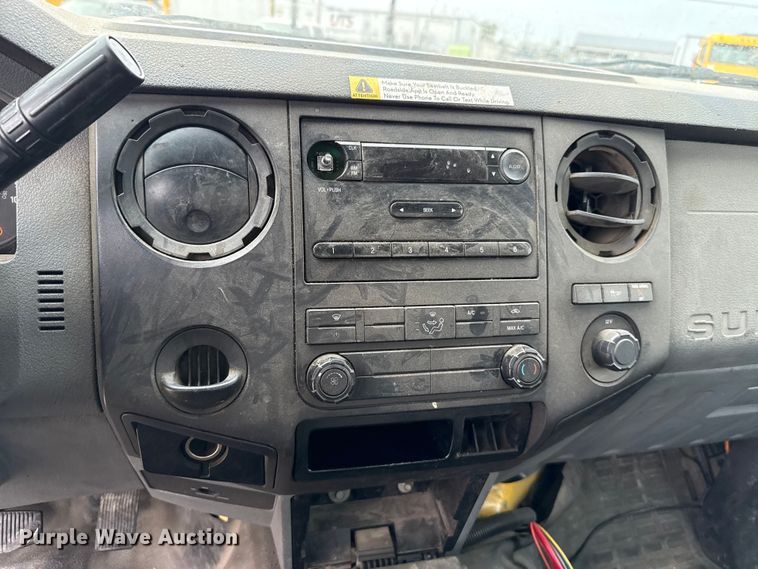 image for item EU5195 2015 Ford F350 Super Duty XL utility bed pickup truck