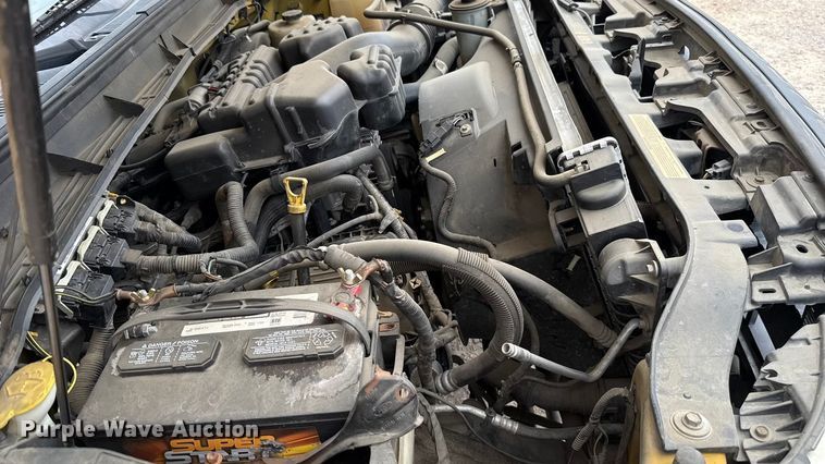 image for item EU5195 2015 Ford F350 Super Duty XL utility bed pickup truck