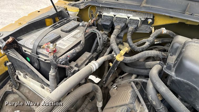 image for item EU5195 2015 Ford F350 Super Duty XL utility bed pickup truck