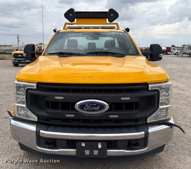 image for item EU5196 2020 Ford F350 Super Duty XL utility bed pickup truck