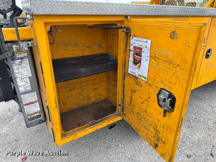 image for item EU5196 2020 Ford F350 Super Duty XL utility bed pickup truck