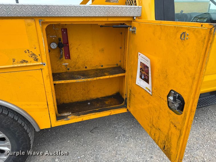 image for item EU5196 2020 Ford F350 Super Duty XL utility bed pickup truck