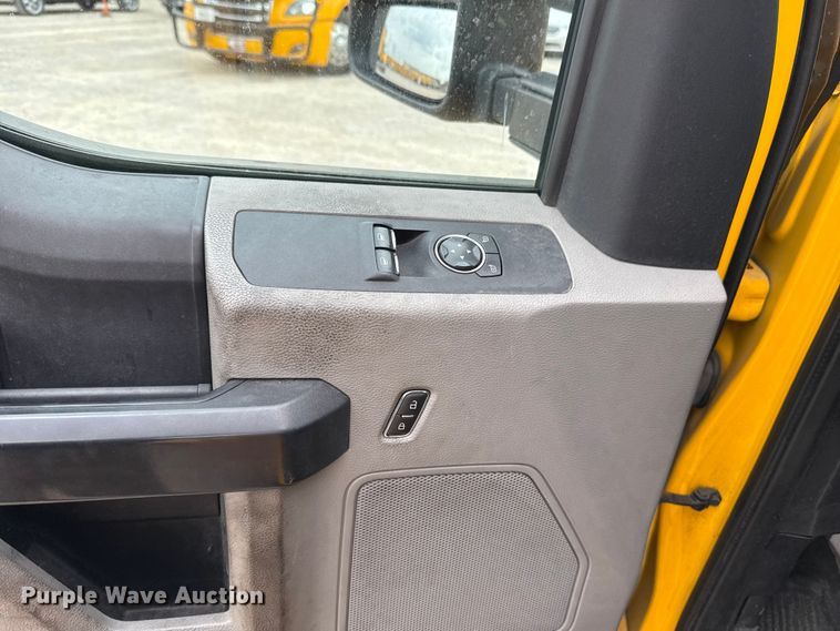 image for item EU5196 2020 Ford F350 Super Duty XL utility bed pickup truck