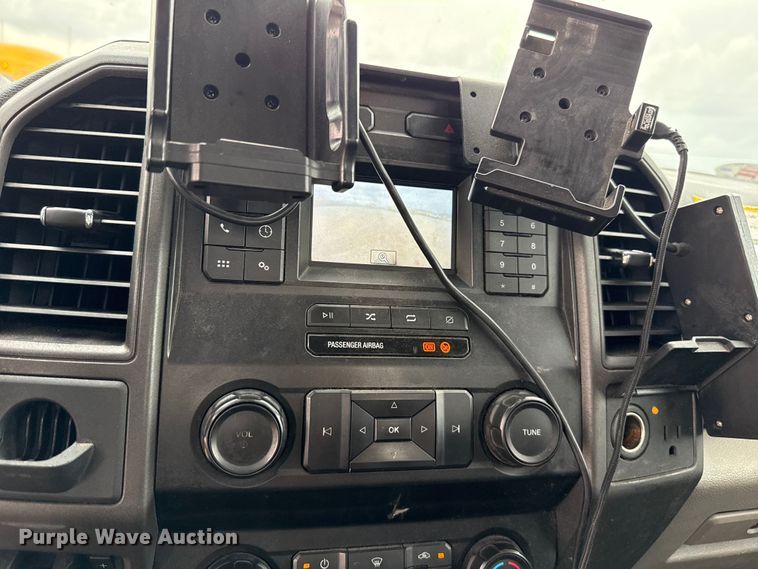 image for item EU5196 2020 Ford F350 Super Duty XL utility bed pickup truck