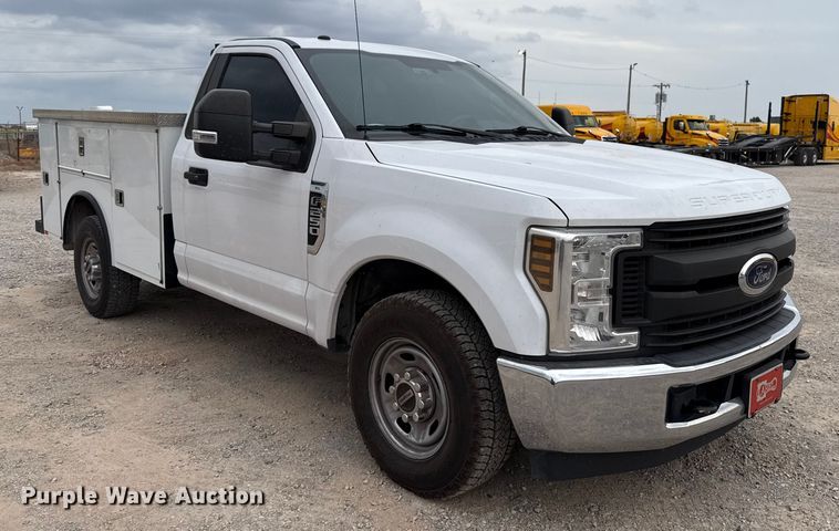 image for item EU5197 2019 Ford F250 Super Duty XL utility bed pickup truck