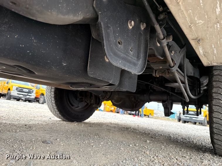 image for item EU5197 2019 Ford F250 Super Duty XL utility bed pickup truck