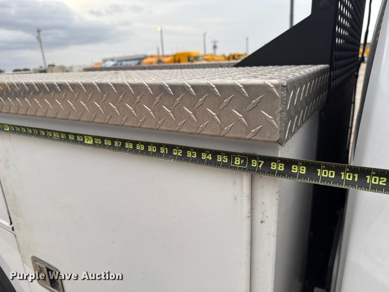 image for item EU5197 2019 Ford F250 Super Duty XL utility bed pickup truck