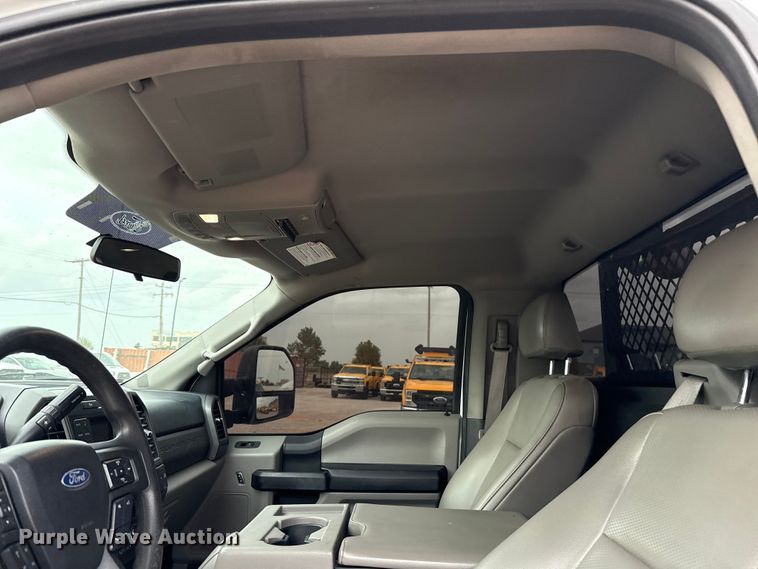 image for item EU5197 2019 Ford F250 Super Duty XL utility bed pickup truck