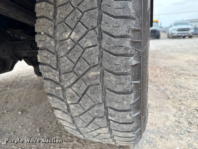 image for item EU5197 2019 Ford F250 Super Duty XL utility bed pickup truck