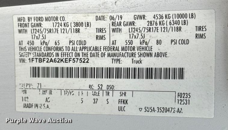 image for item EU5197 2019 Ford F250 Super Duty XL utility bed pickup truck