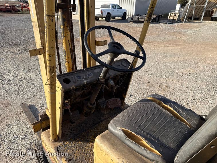 image for item EU5361 Hyster forklift