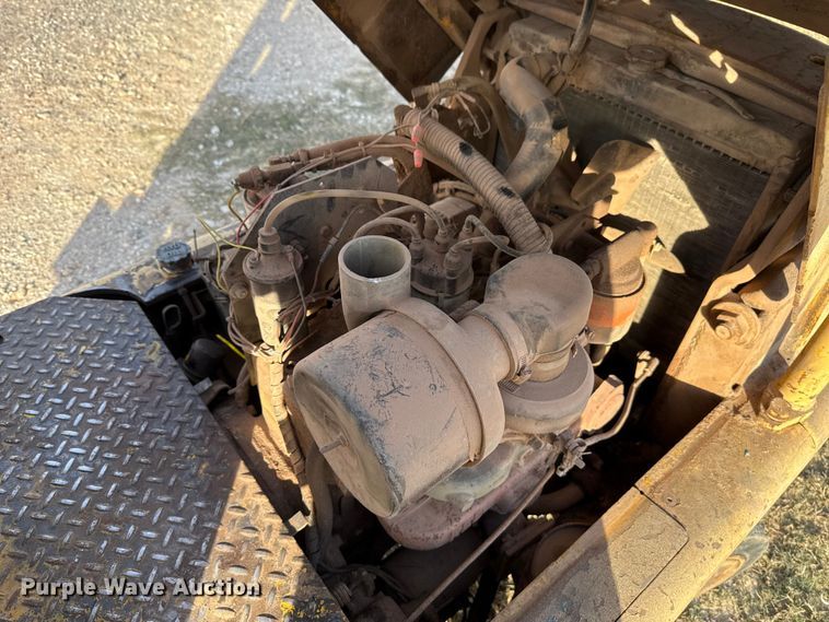 image for item EU5361 Hyster forklift