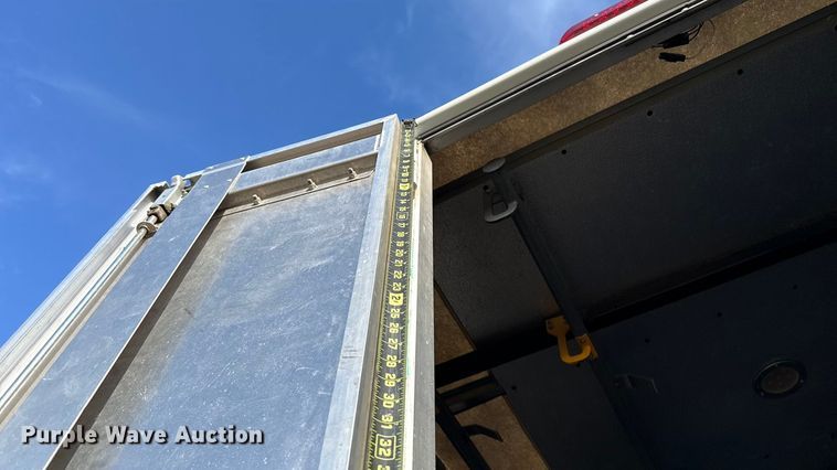 image for item EU5372 2014 Freightliner MT45 delivery truck