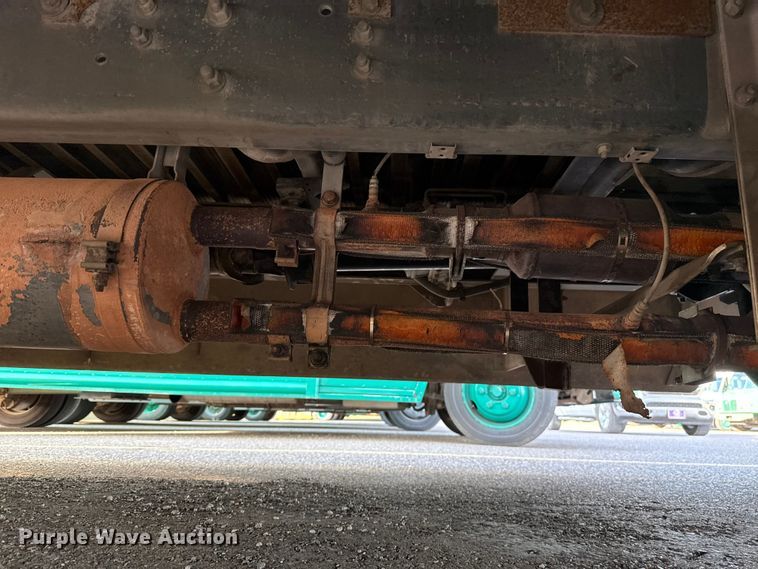 image for item EU5372 2014 Freightliner MT45 delivery truck