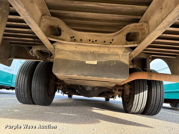 image for item EU5372 2014 Freightliner MT45 delivery truck