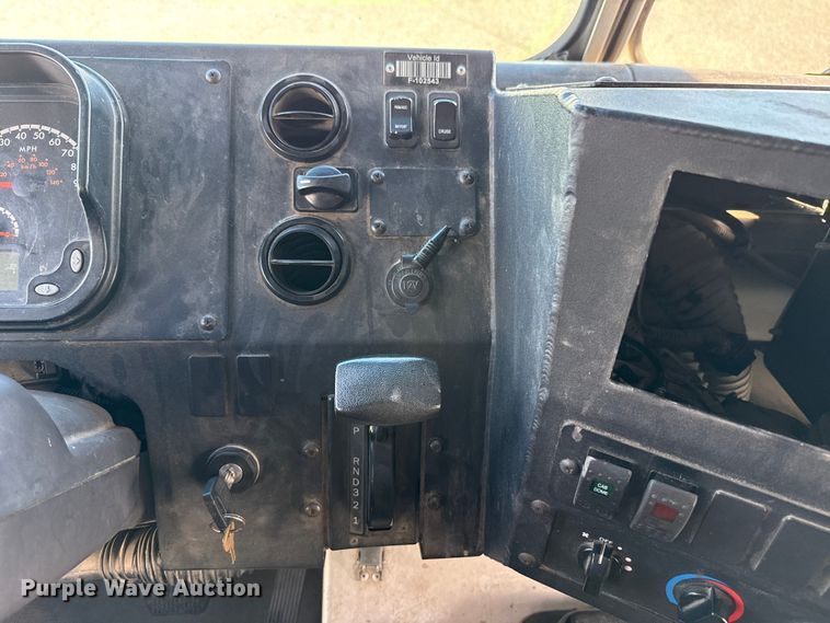 image for item EU5372 2014 Freightliner MT45 delivery truck