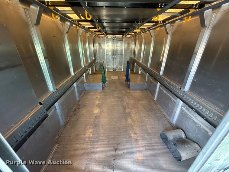 image for item EU5372 2014 Freightliner MT45 delivery truck