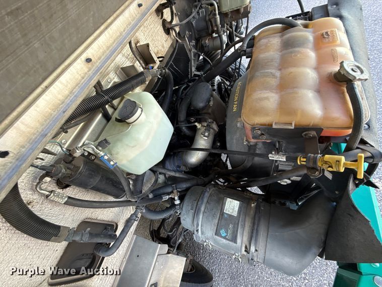 image for item EU5372 2014 Freightliner MT45 delivery truck