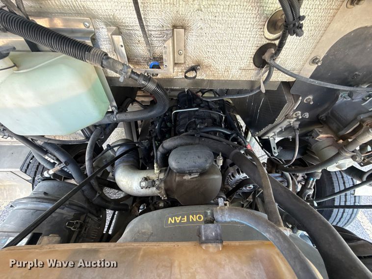 image for item EU5372 2014 Freightliner MT45 delivery truck