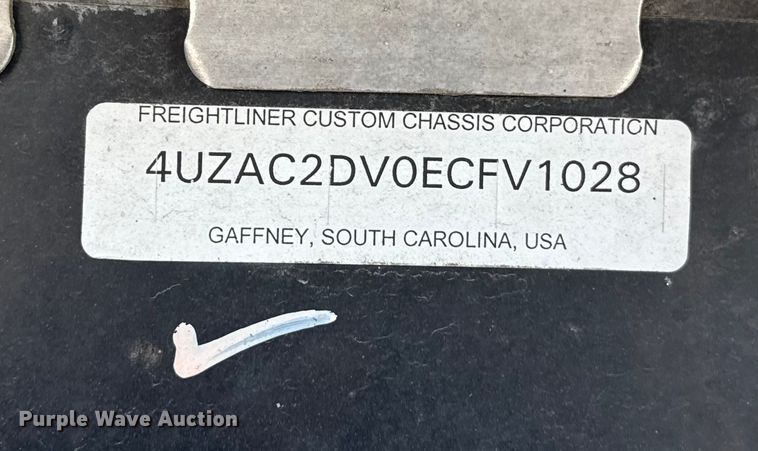 image for item EU5372 2014 Freightliner MT45 delivery truck