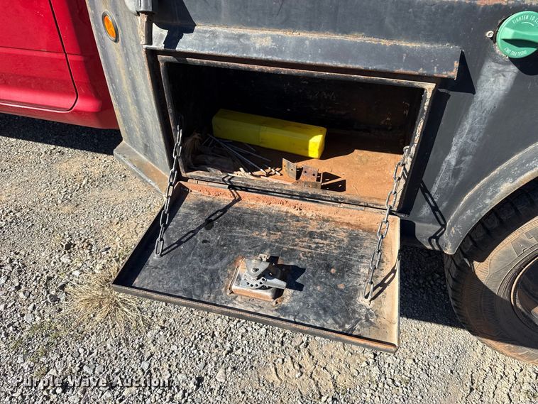 image for item EU5400 2014 RAM 3500 Crew Cab flatbed pickup truck