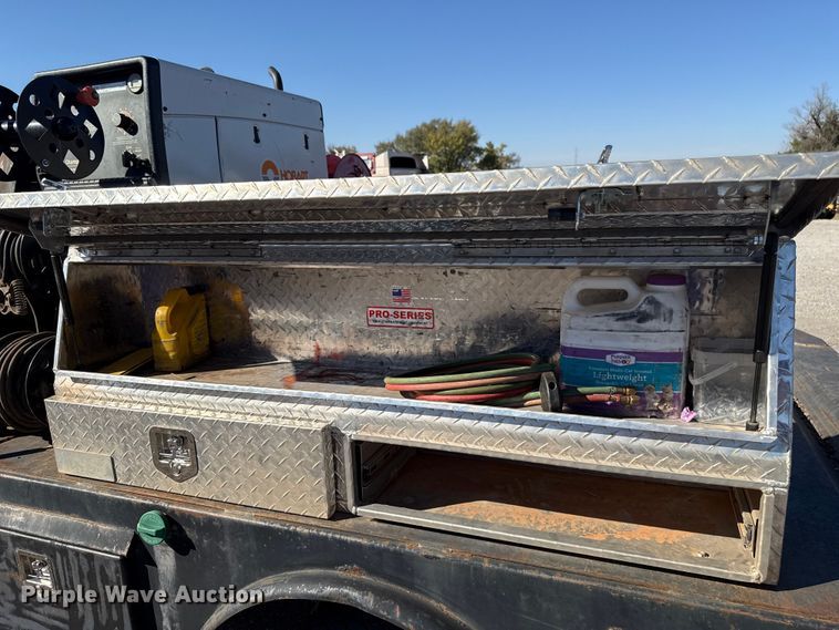 image for item EU5400 2014 RAM 3500 Crew Cab flatbed pickup truck