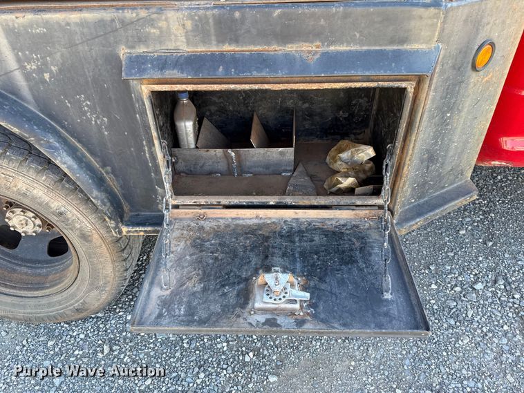 image for item EU5400 2014 RAM 3500 Crew Cab flatbed pickup truck