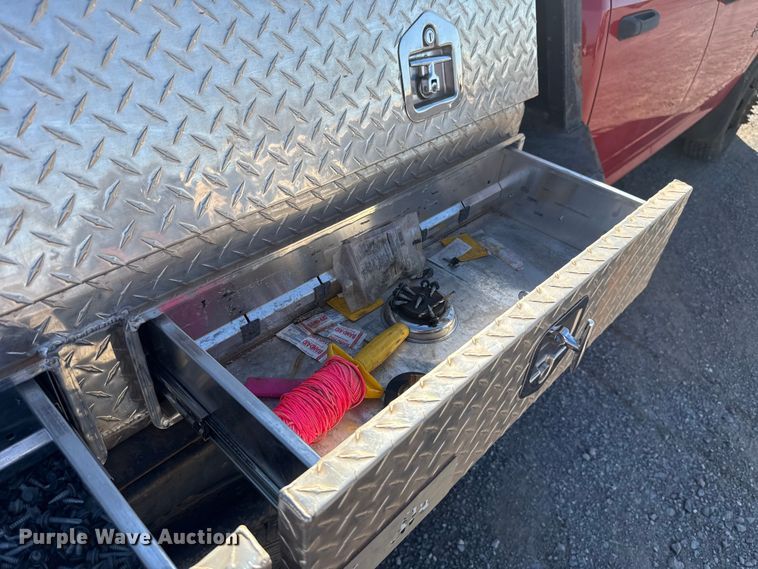 image for item EU5400 2014 RAM 3500 Crew Cab flatbed pickup truck