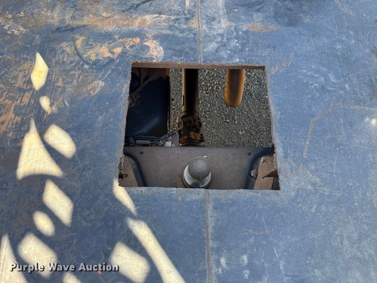 image for item EU5400 2014 RAM 3500 Crew Cab flatbed pickup truck