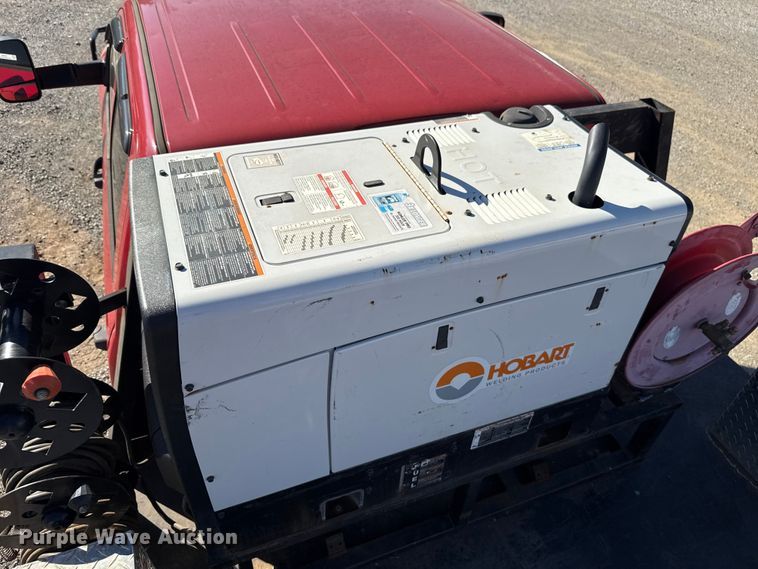 image for item EU5400 2014 RAM 3500 Crew Cab flatbed pickup truck